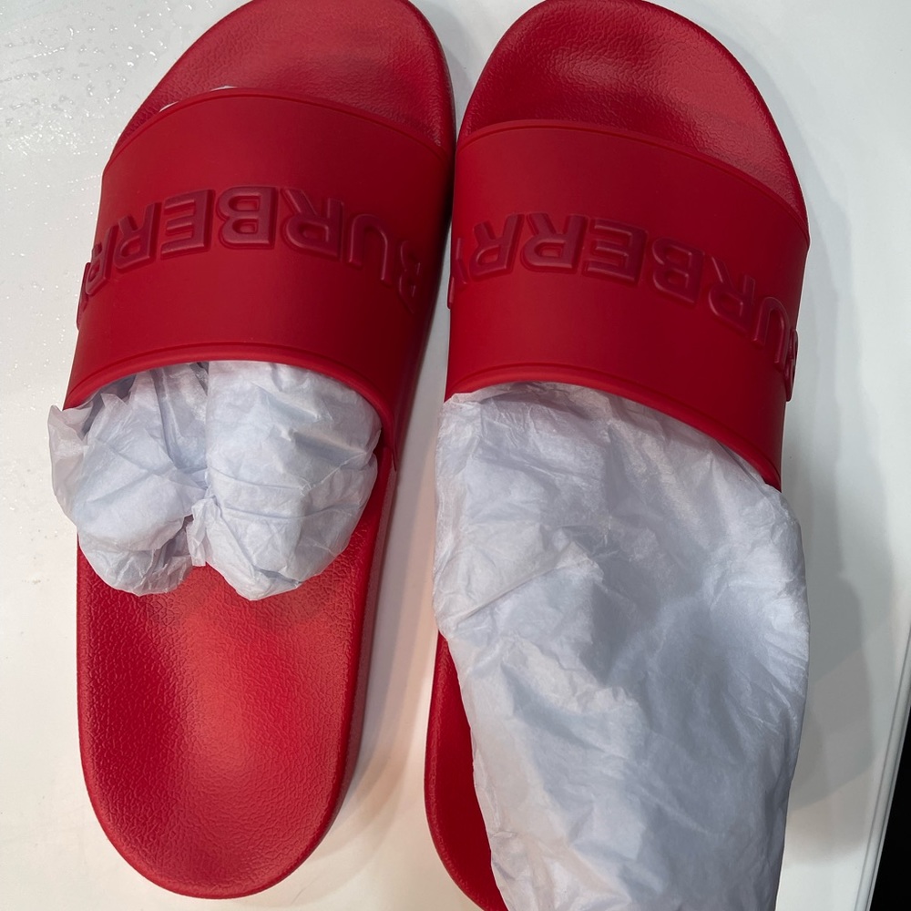 Brand New Burberry shoes size 10.